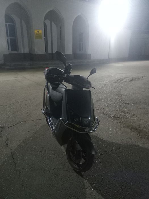 Skuter Yadea T5 yangi