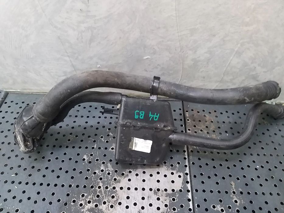 Conducta alimentare rezervor adblue 2.0 tdi audi a4 b9 8w 8w0131963c