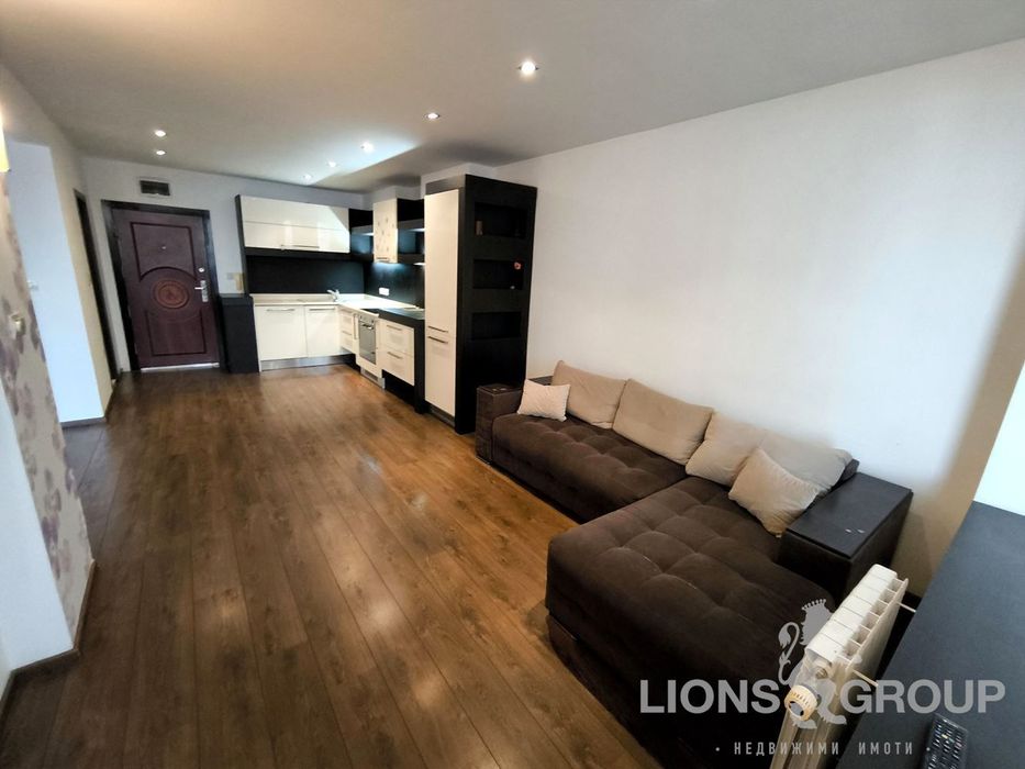 Дава се под наем Двустаен апартамент в Варна, Възраждане 1 - 91 кв.м за 508.47 € - Снимка #2