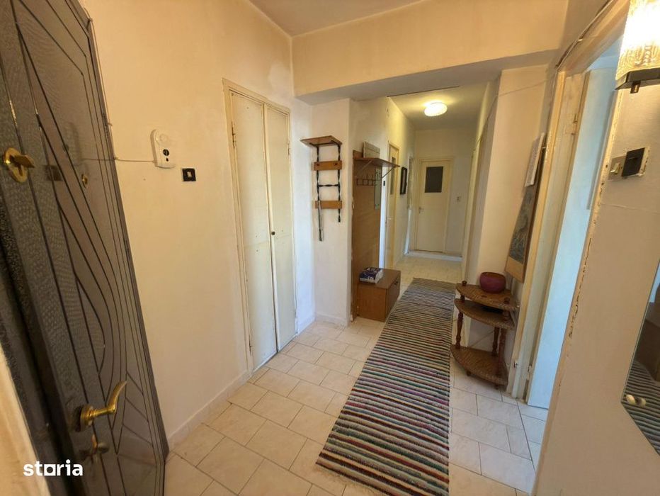 Apartment cu 3 camere, 58 mp, zona Central