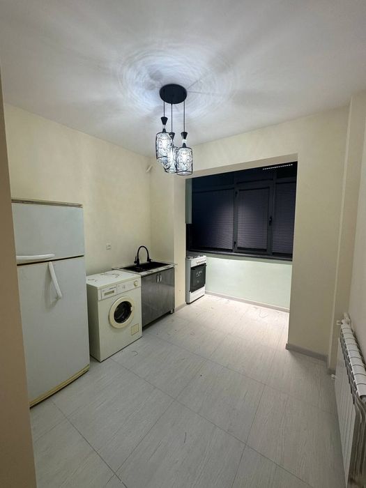 Срочно продается нежилой помещение на кадышва 1в2 комнатная с ремонтом