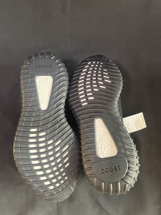 Yeezy 350 Boost Onyx