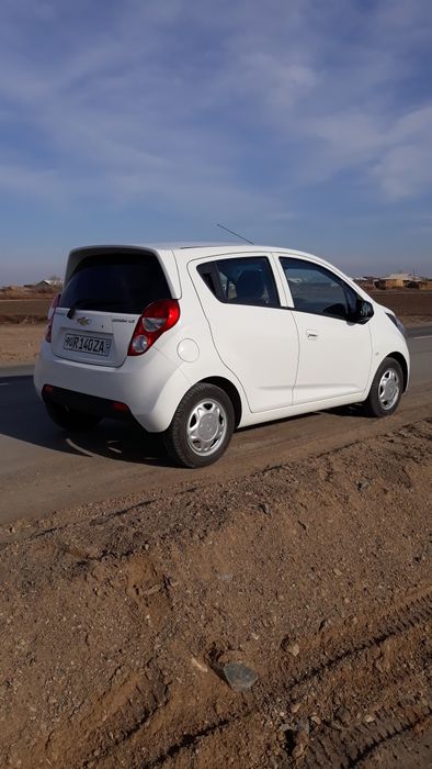 Chevrolet spark 2015 yil