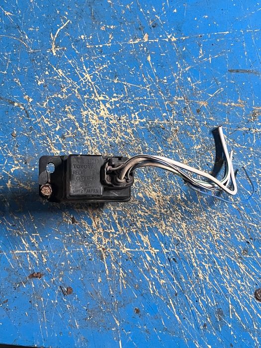 Releu Curatare Toyota Land Cruiser J90 _J9_ 1995 - > 8594233010