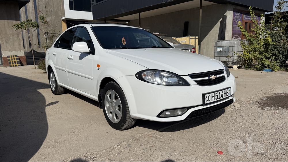 Jentra 2019 aftomat srochna sotiladi