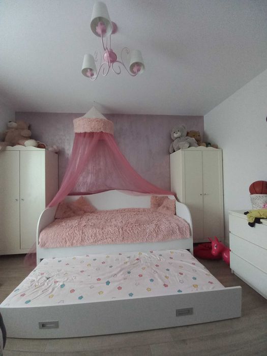 Pat tip divan alb + saltele incluse