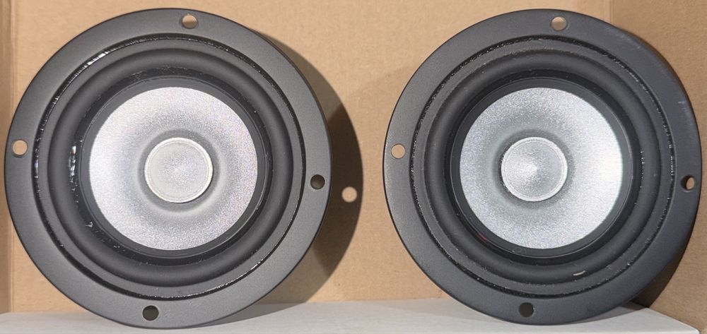 Difuzoare medii Micro-Precision 5-Series
