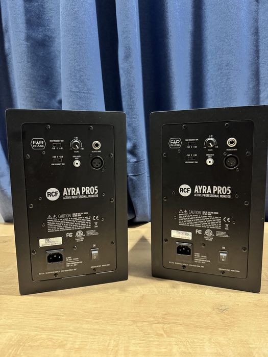 Акустические мониторы/студийные колонки RCF AYRA PRO 5