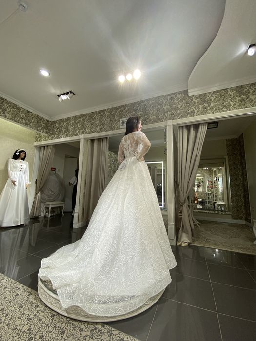 Свадебное платье