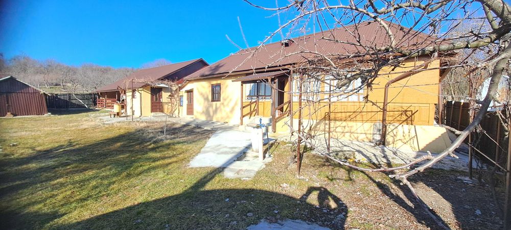 Casă de vânzare-Colonesti-sau schimb cu garsonieră in Slatina