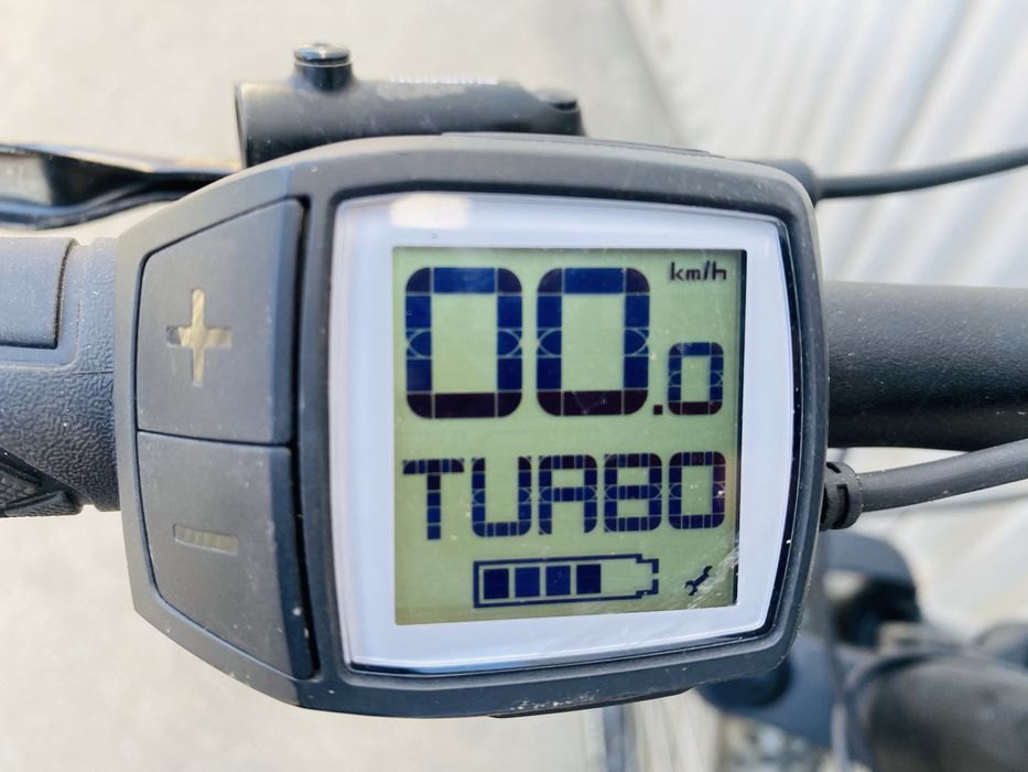 Bicicleta electrica cube