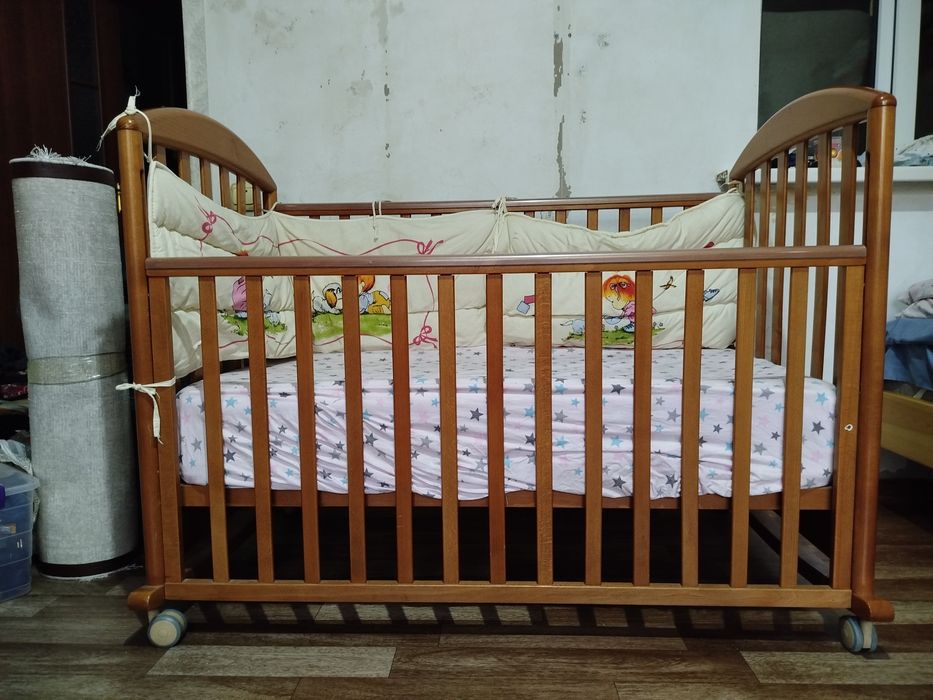 Манеж детский продам