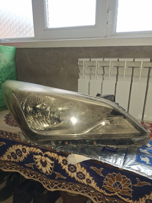 Продам фару на хундай соларис