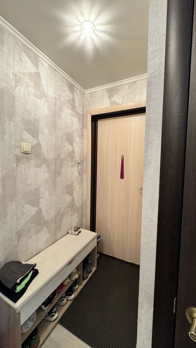 Продам квартиру трешка район океана
