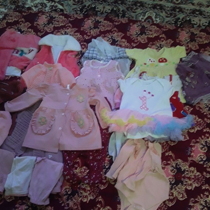 Qizchalarga kiyimchalar