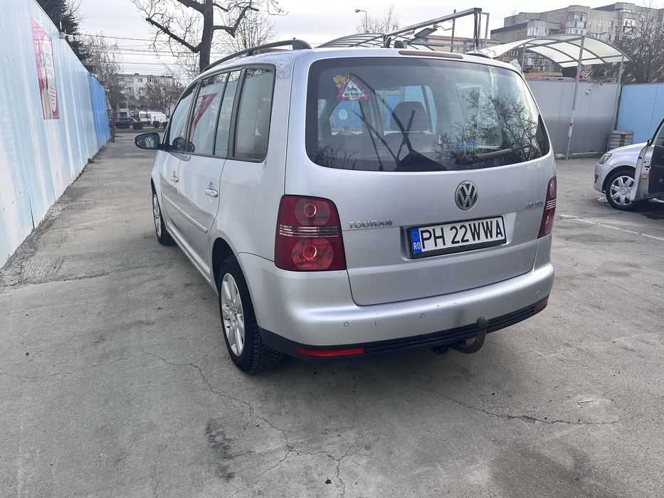Volkswagen Tourano