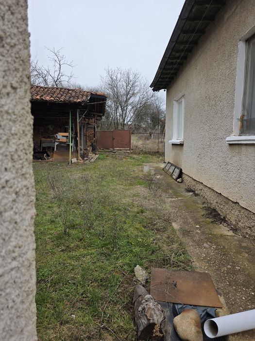 Имот в село ЧАВДАР