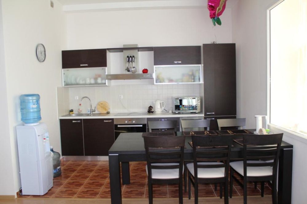 Шикарный хостел на левом берегу