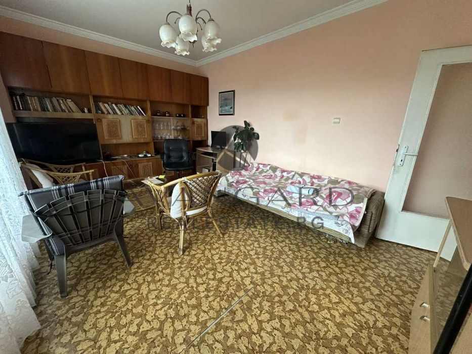 Продава се Тристаен апартамент в Пловдив, Кючук Париж - 96 кв.м за 1563 €/кв.м - Снимка #2