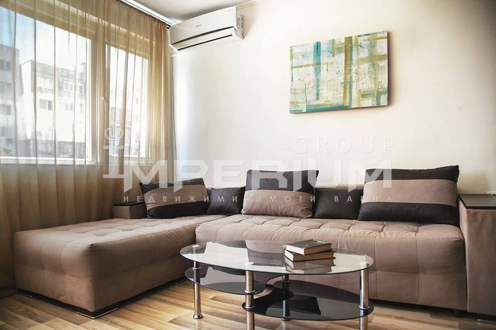 Дава се под наем Двустаен апартамент в Варна, Базар Левски - 70 кв.м за 612 € - Снимка #2