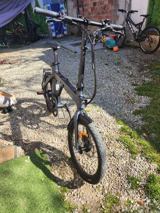 Bicicleta electrică pliabila