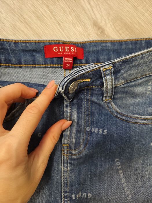Чисто нова пола Guess