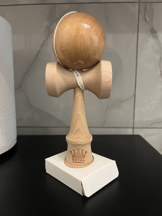 Kendama Royal stil lemn