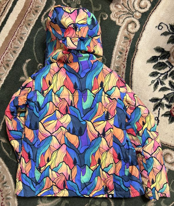 Детски Roxy ски яке- 60€,  размер S, носено e 3-4 пъти, КАТО НОВО