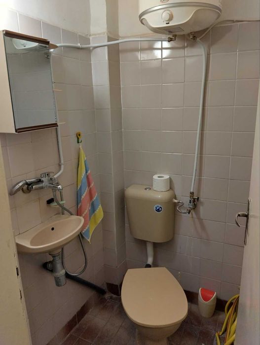 Продава се Тристаен апартамент в Силистра, Център - 125 кв.м за 355 €/кв.м - Снимка #11