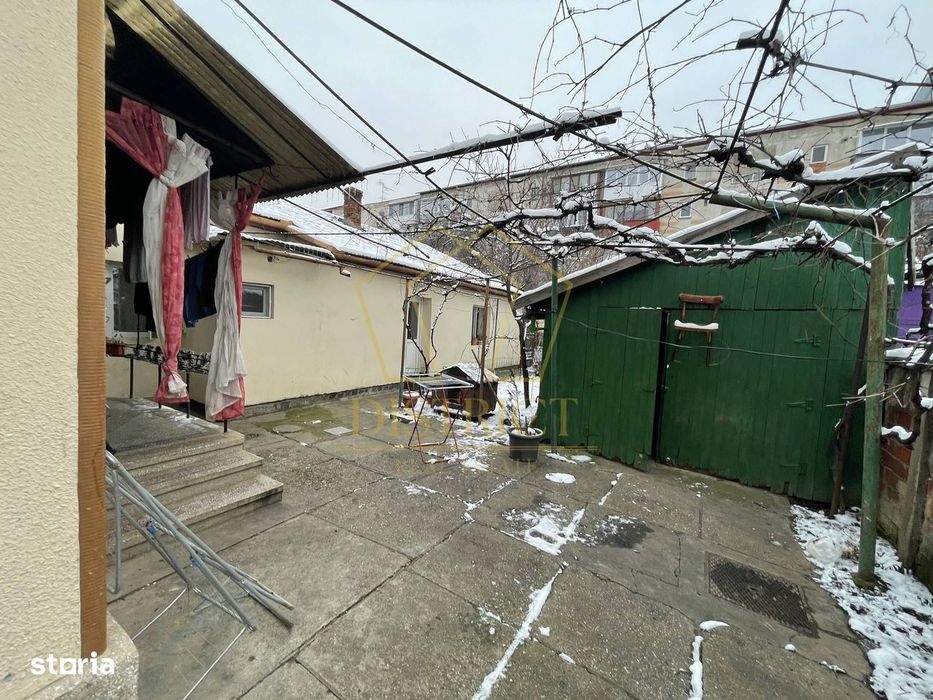 Casa cu 2 spatii comerciale si 2 apartamente | zona Lipovei