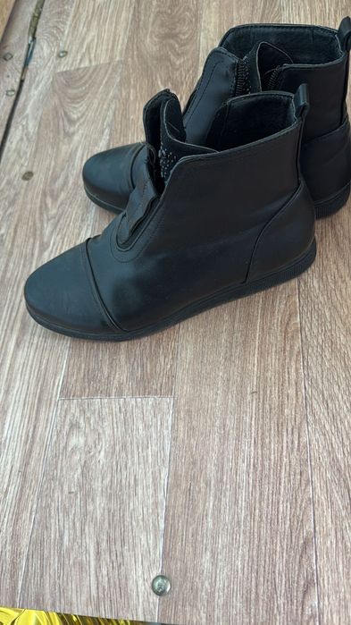 Обувь женская разная