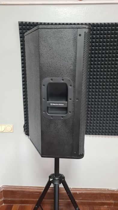 Electro-Voice ELX115P