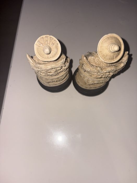 De vanzare 2 statuii din fildeș