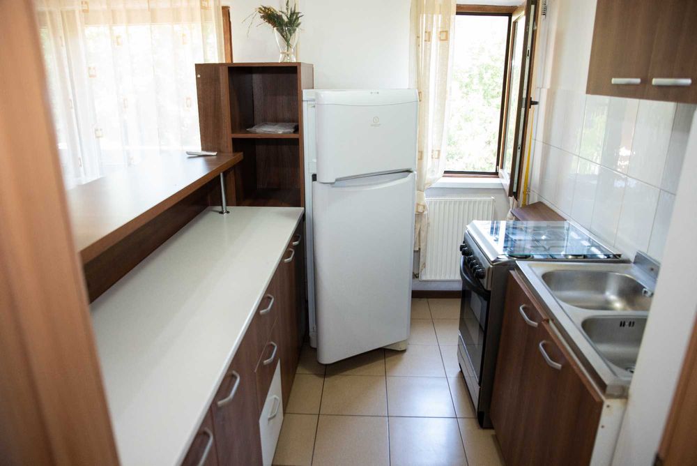 Particular inchiriez garsoniera 44 m2 Rau Colentina