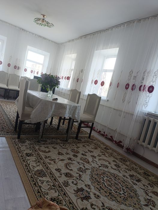 Продам частный в районе оторвановки