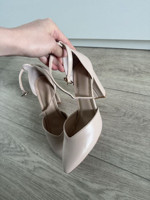 Продам новые туфли