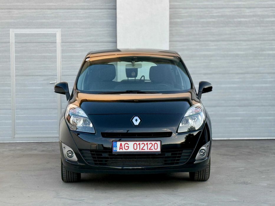 Renault Scenic 1.5dci 110CP 6 Trepte 184000KM Acces Comfort Camera Incalzire Scaune Navigatie Pilot Rate Auto