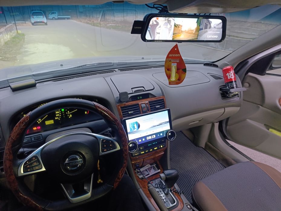 Nissan maksima A33
