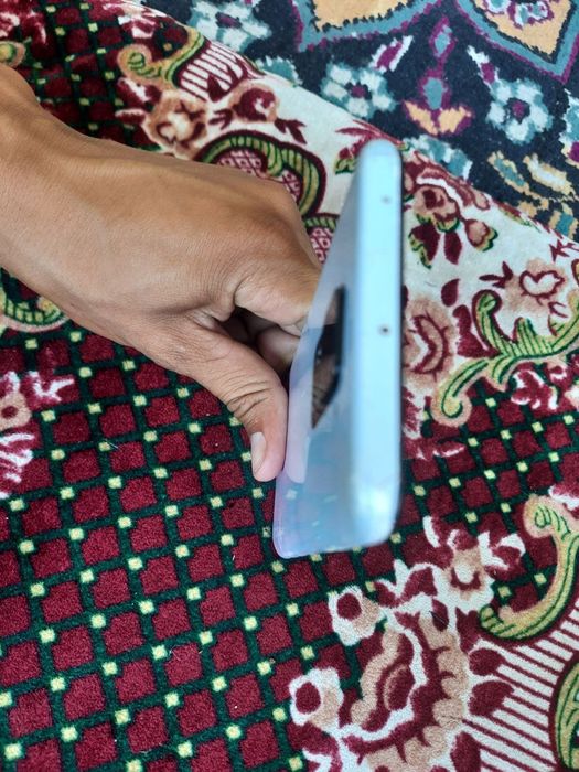 REDMI noʻt9 holati oʻrtacha 64 4karoʻpka dakement