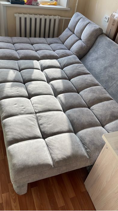 Продам диван для гостиной