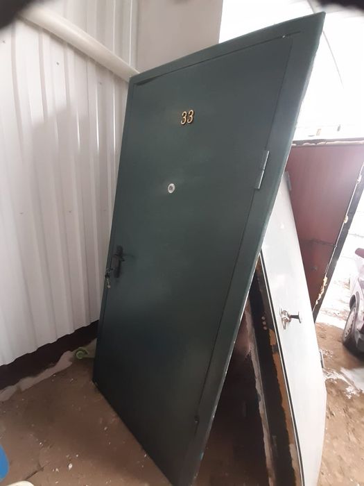 Продам дверь входную