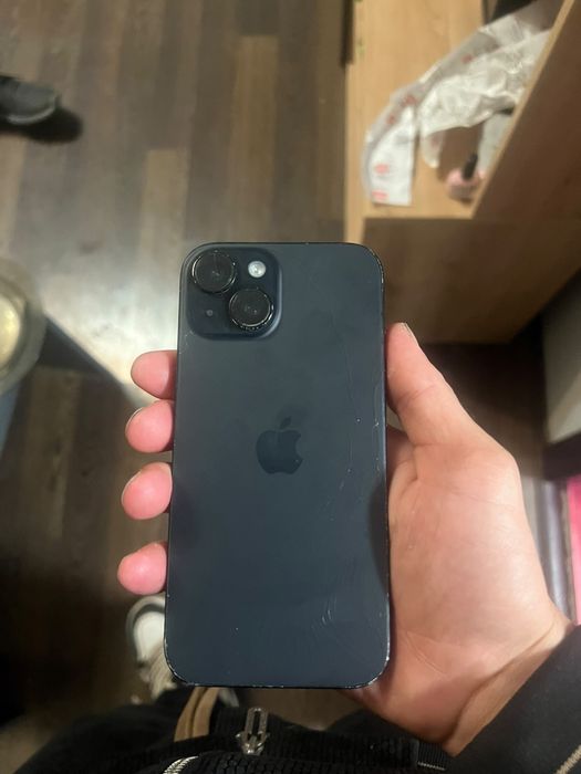 iPhone 15 128GB – 85% baterie – Face ID – complet funcțional – negociabil