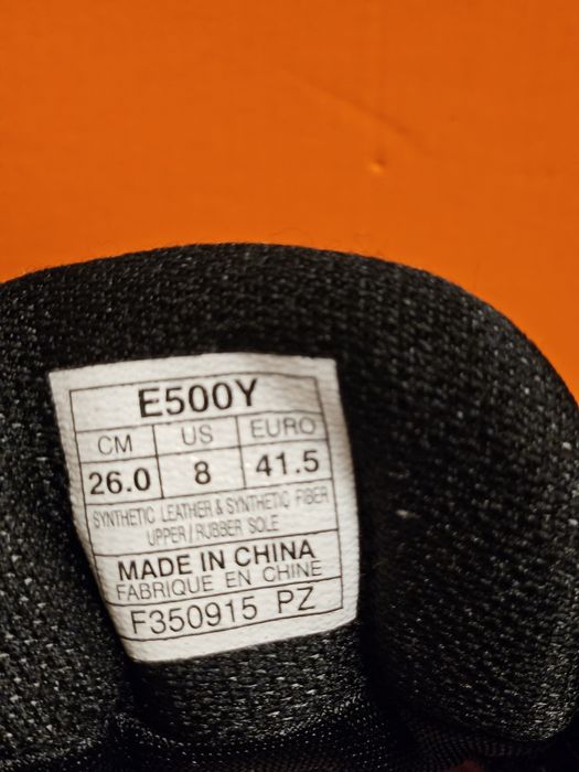 Vând încălțăminte Asics Resolution 6