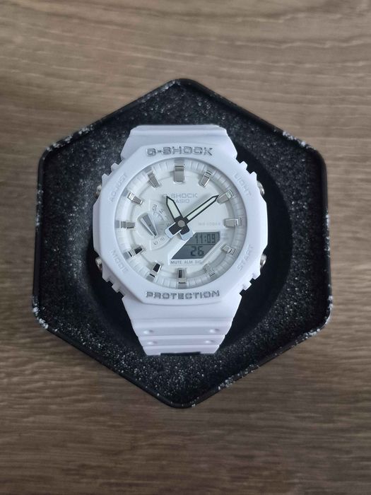 Casio G-Shock GA-2100-7A7