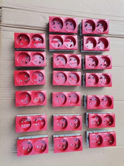 Контакт Schneider Altira ALB45224 червен