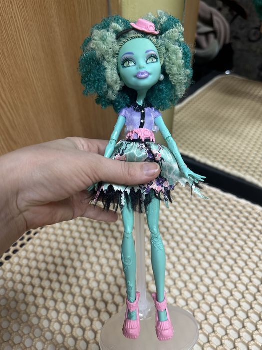 Продам куклу монстр хай!