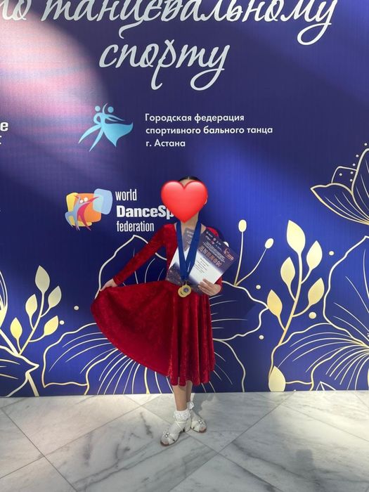 Продам рейтинговое платье