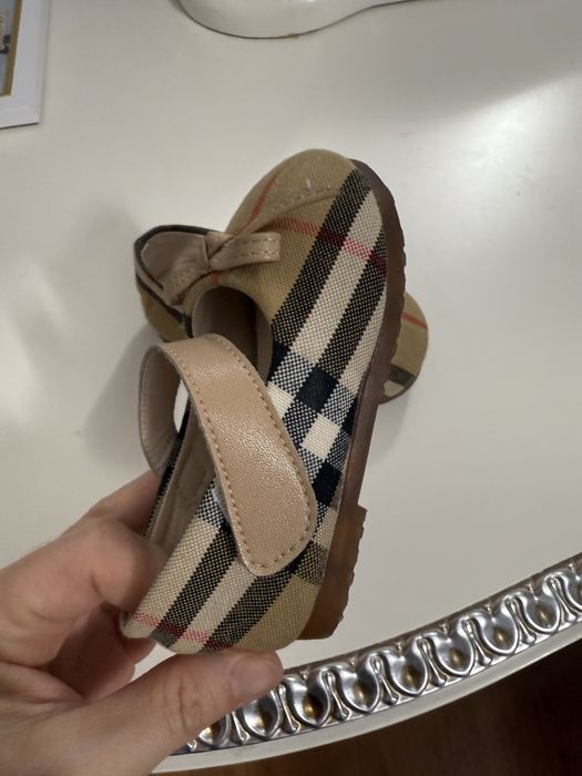 Туфельки под burberry