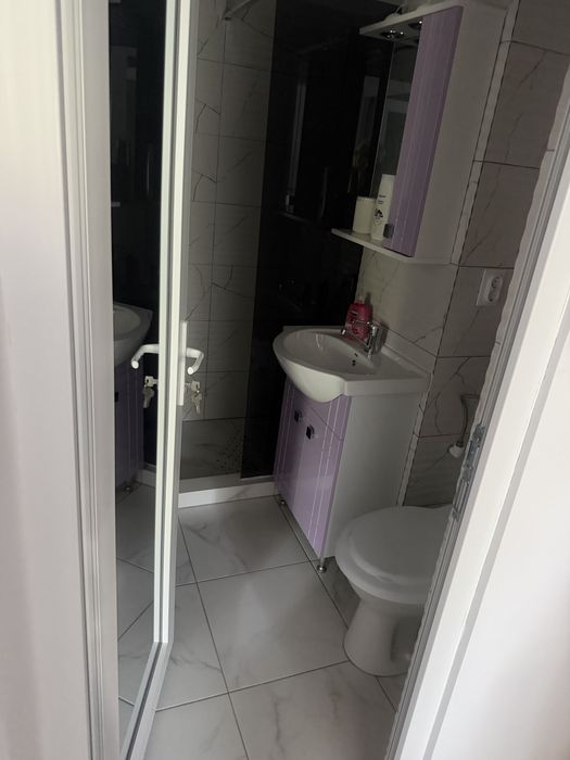 Inchiriez apartament in regim hotelier  2  camere  Rm sarat