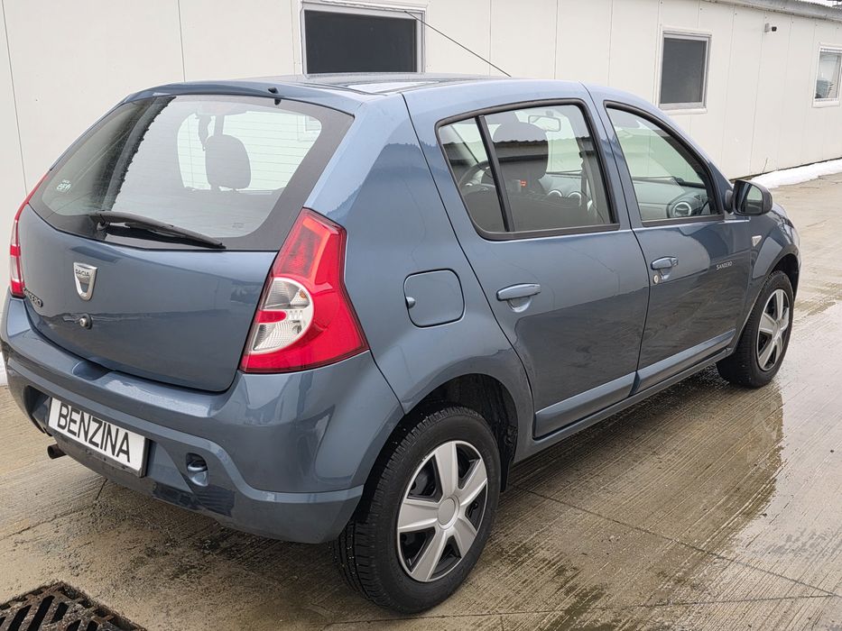 Dacia Sandero an 2012 1.6 benzină Euro5 Laureate import Germania